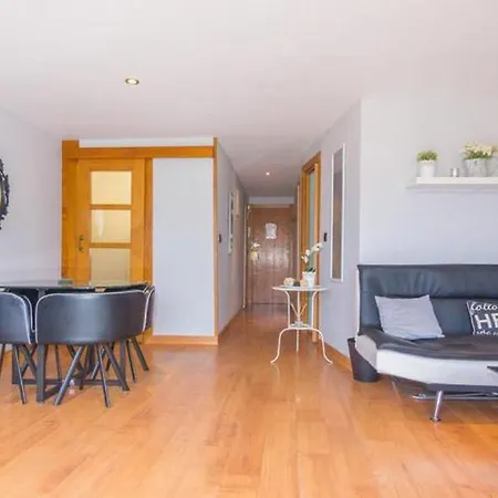 Playmon Park A Apartment *