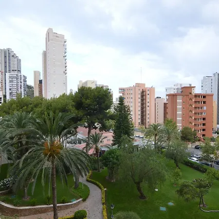 Playmon Park A Apartment *