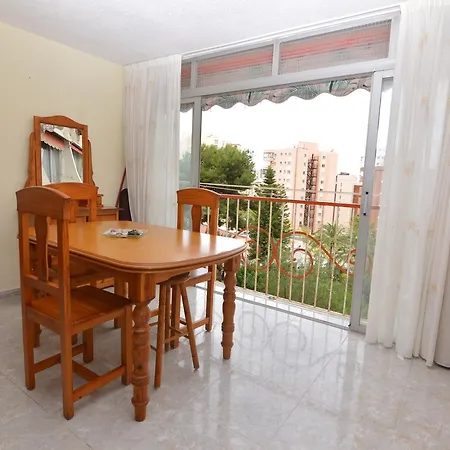 Playmon Park A Apartment *
